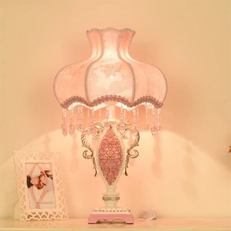 Lampada da Tavolo Rosa Europea - Desk Lamp recensione e prezzo